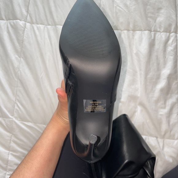 THIGH HIGH STEVE MADDEN BOOTS - Picture 2 of 2